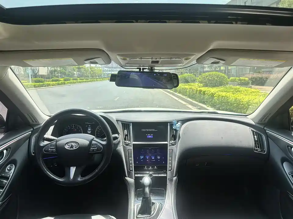 Infiniti Q50L Infiniti Q50L