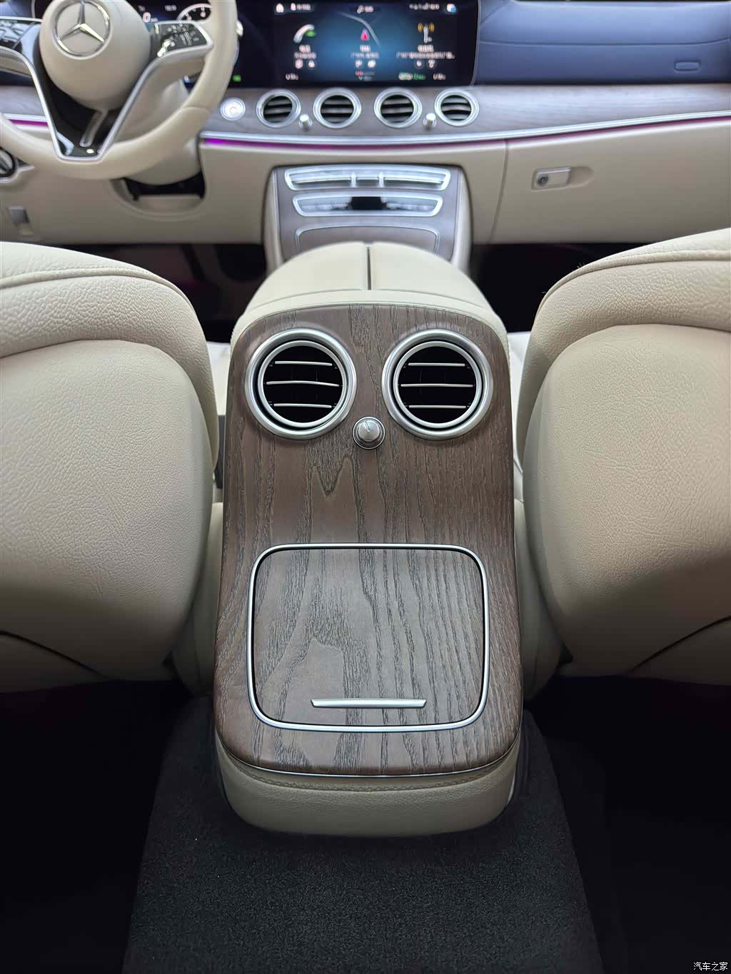Mercedes-Benz E-Class, 2021 10