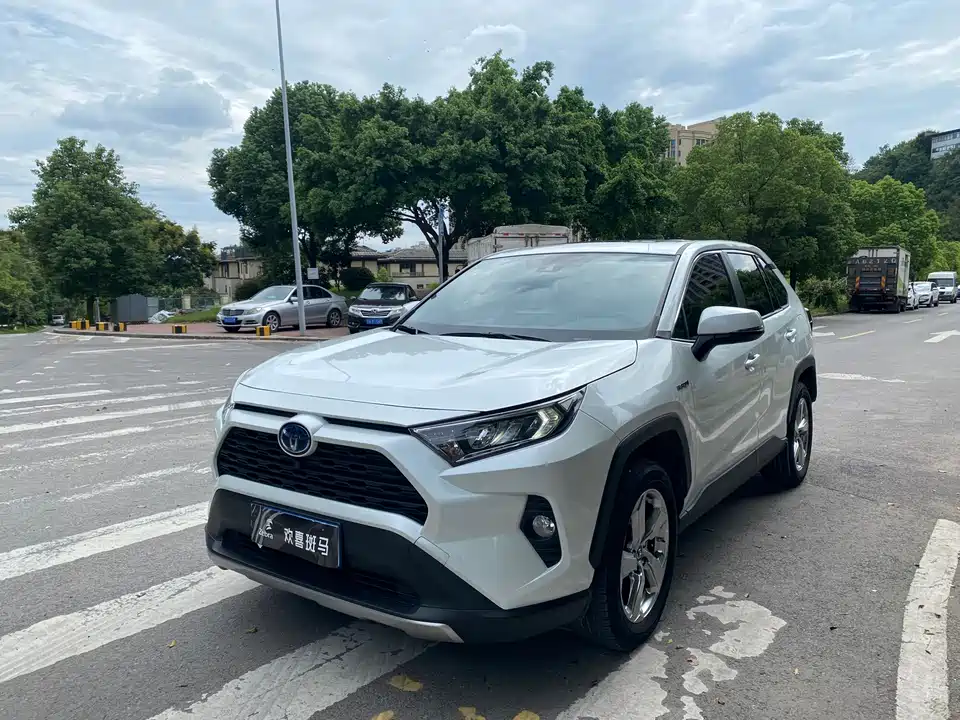 Toyota RAV4 Rongfang