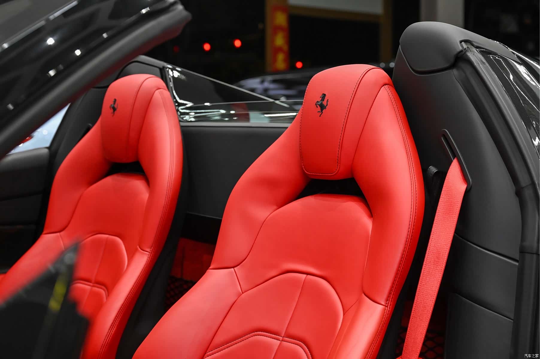 Ferrari 488, 2018 18