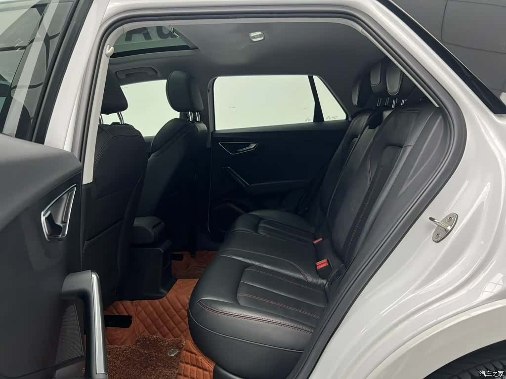 Audi Q2L, 2022 19