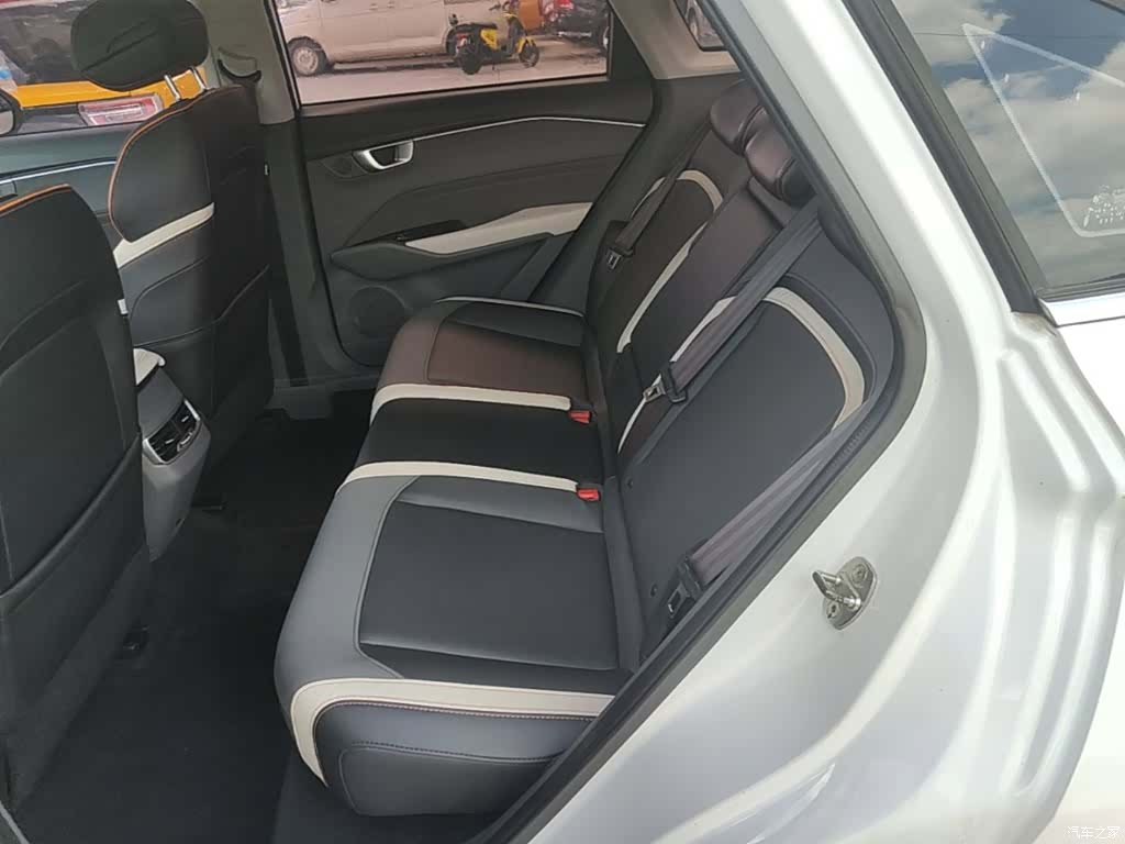 Wuling RC-6, 2019 17