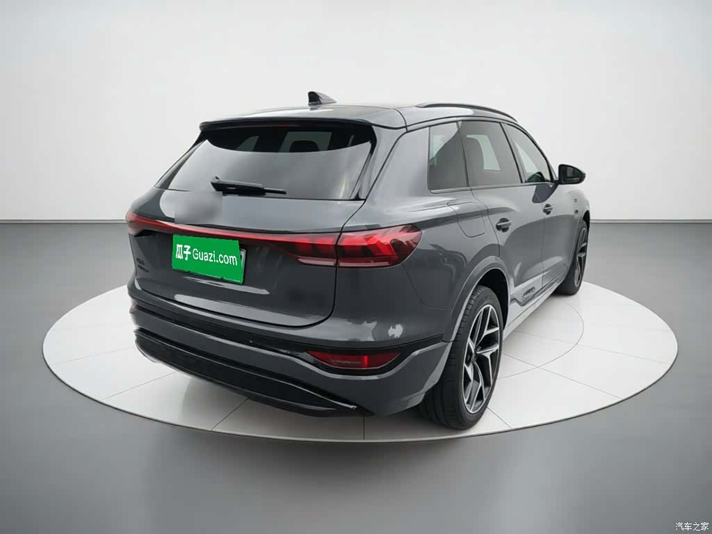 Audi e-tron, 2026 6