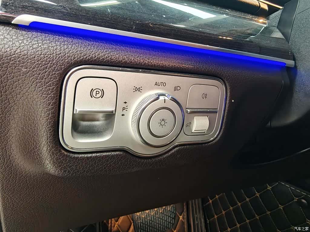 Mercedes-Benz GLE, 2021 16