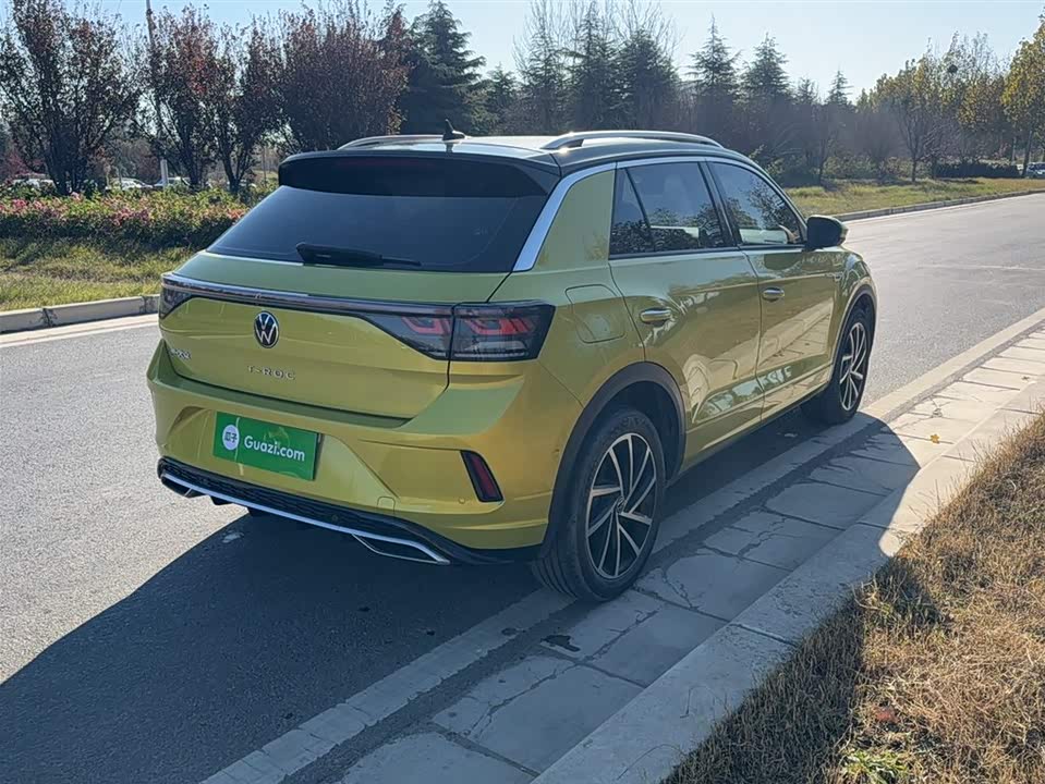 Volkswagen T-ROC exploring Songs