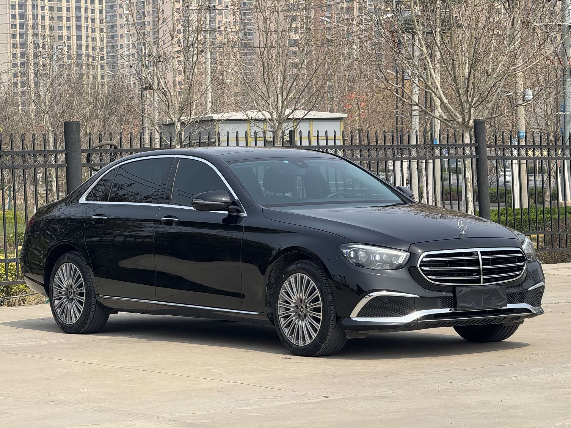 Mercedes-Benz E-Class, 2024 3