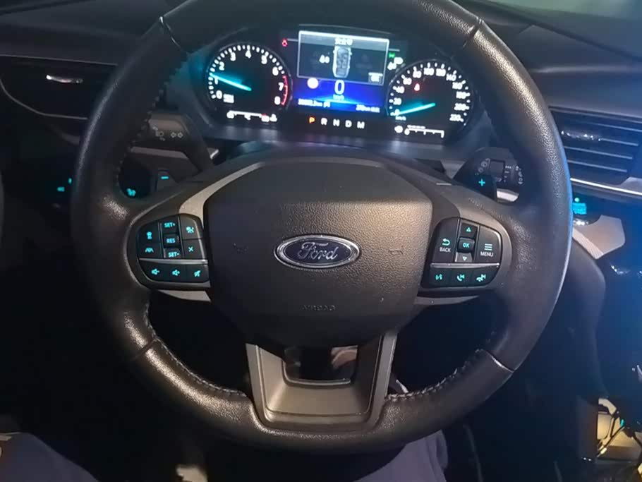 Ford Explorer Ford Explorer