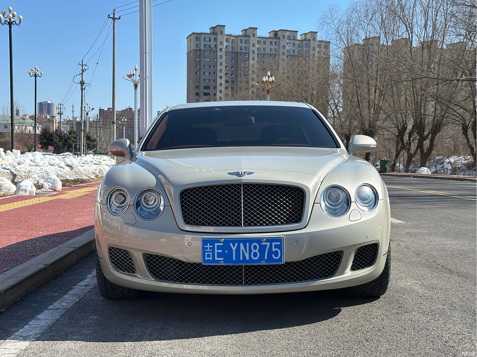 Bentley Flying Spur, 2011 1