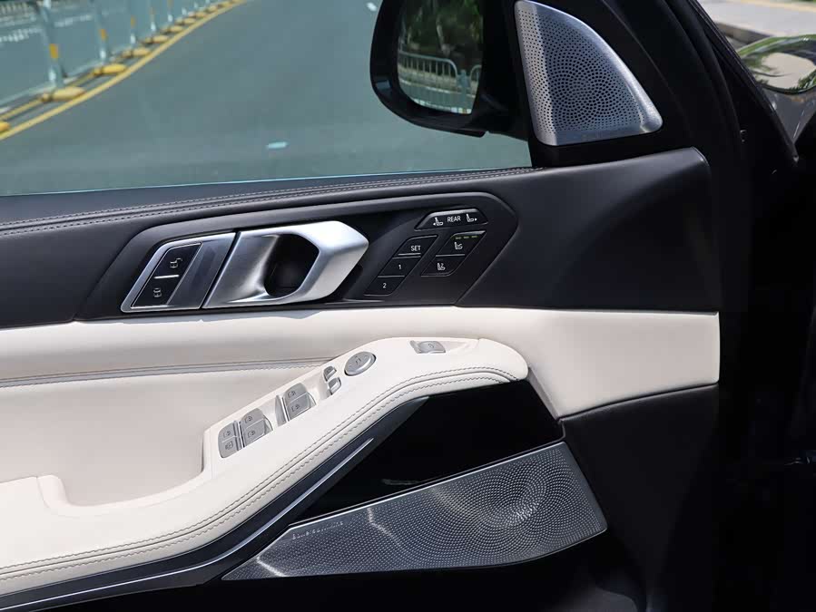 BMW X7 2019, фото 19