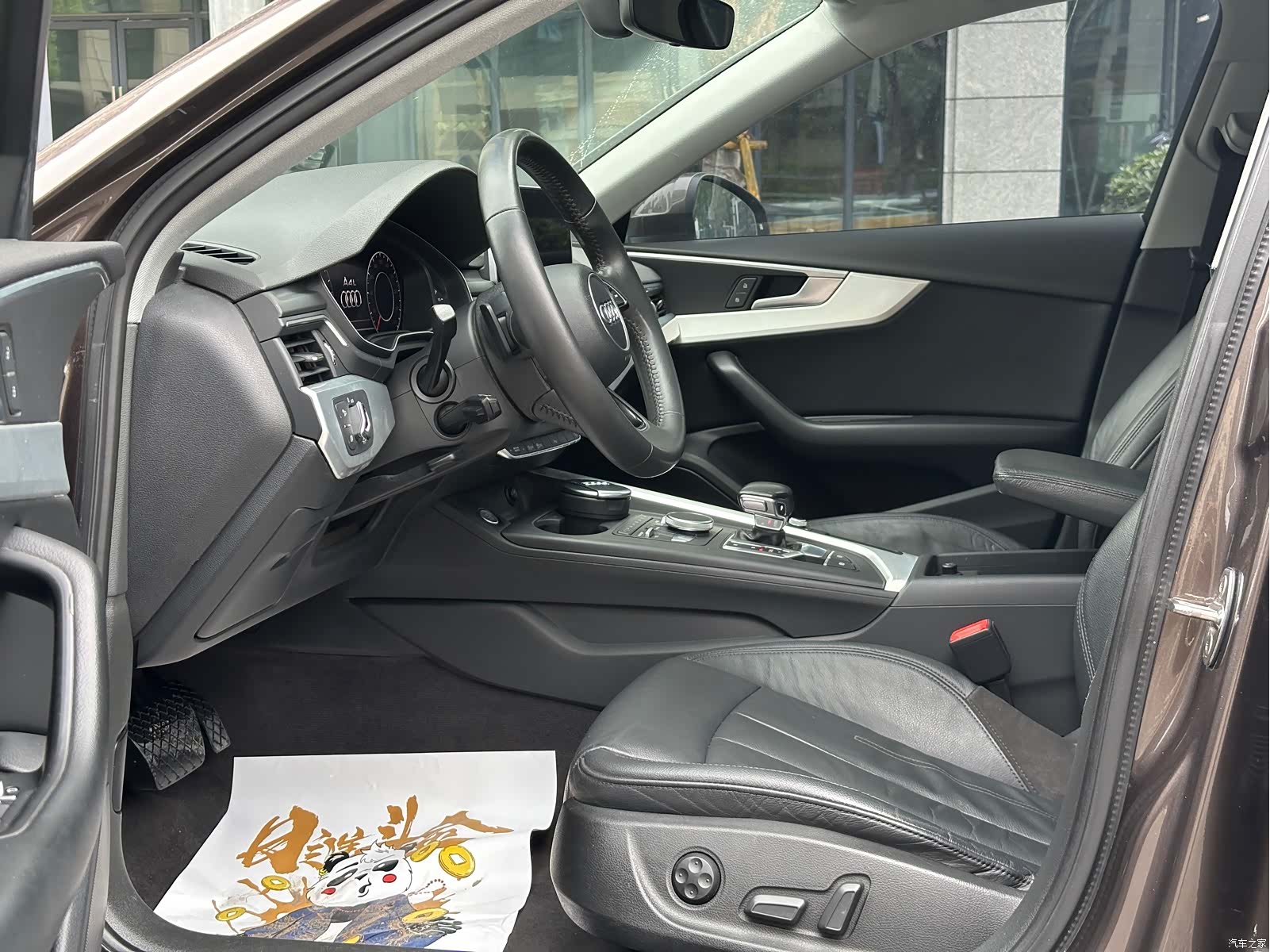 Audi A4L, 2018 все фото