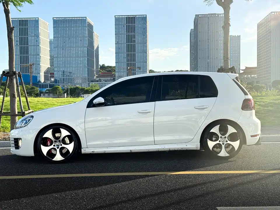 Volkswagen Golf GTI Volkswagen Golf GTI