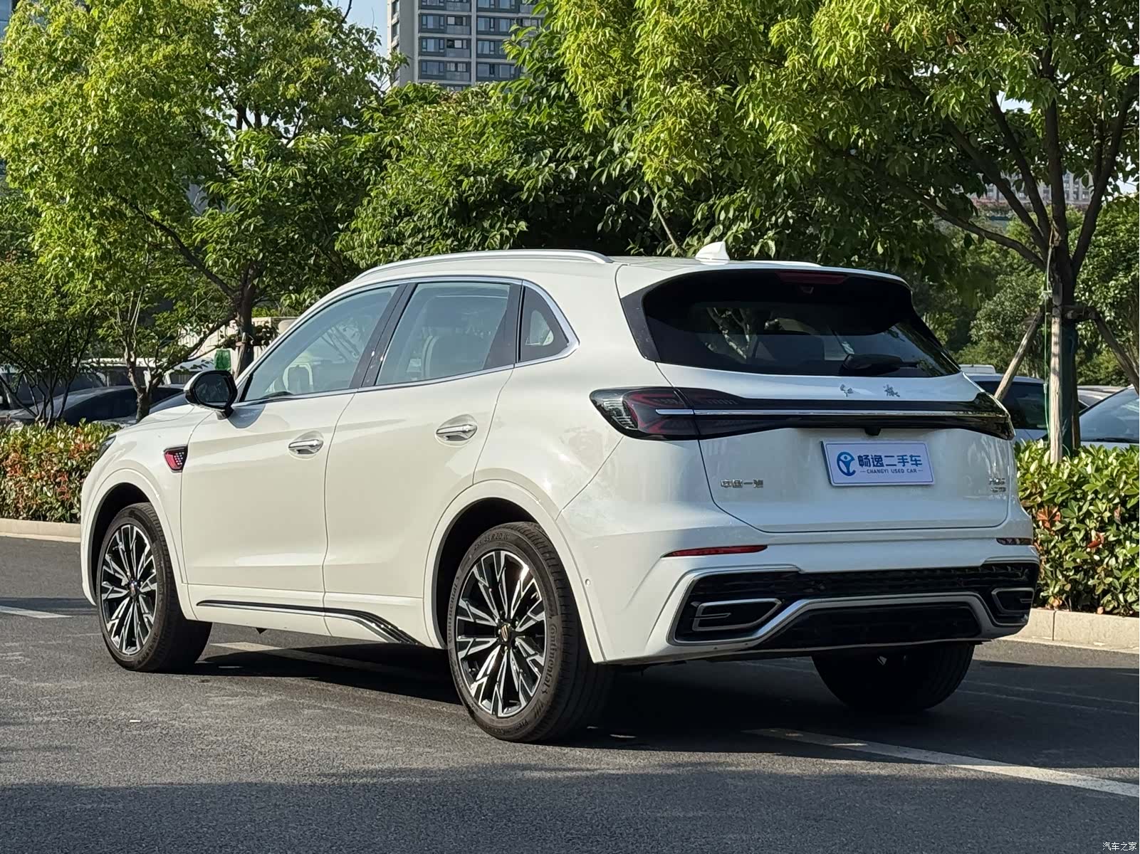 Hongqi HS5, 2024 18