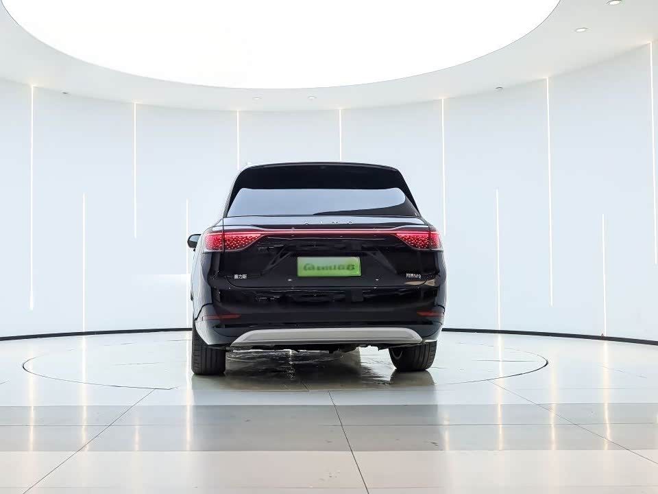 AITO Ask the world M9