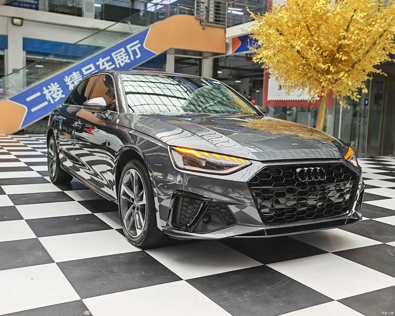 Audi A4L, 2021 3