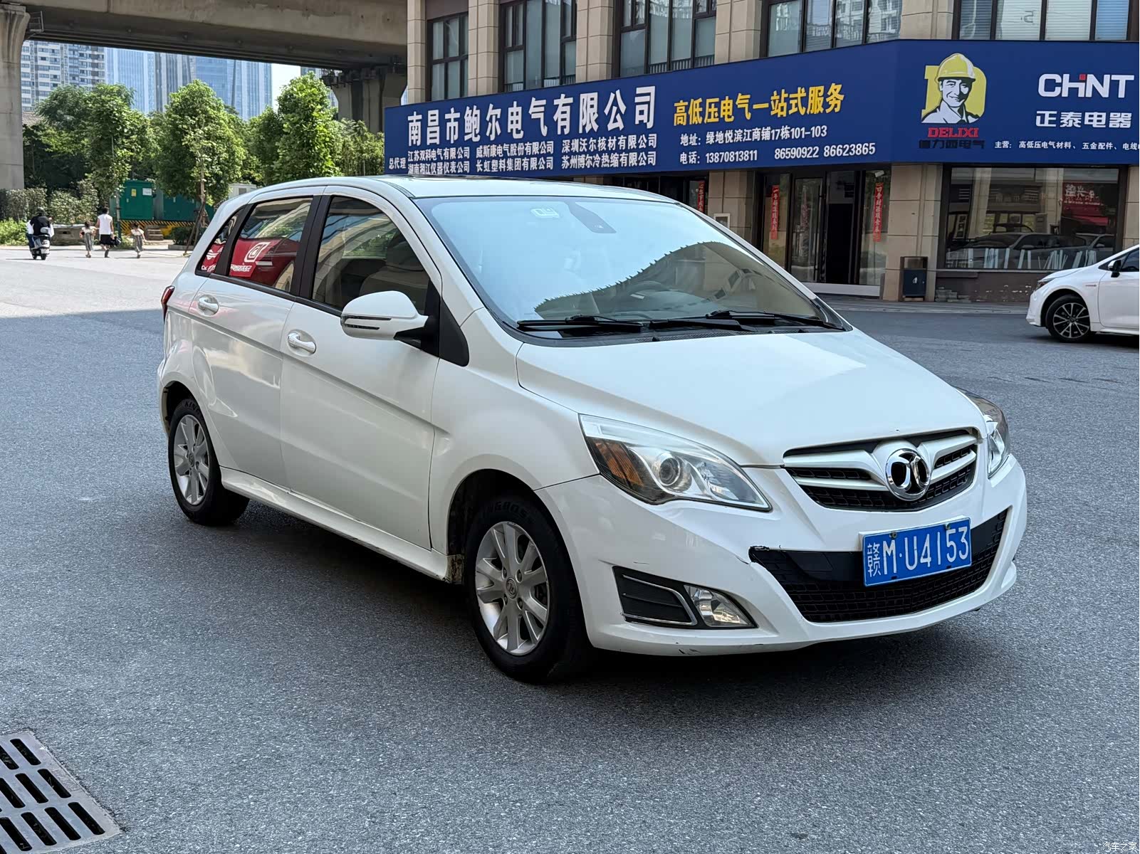 BAIC E Series, 2015 1