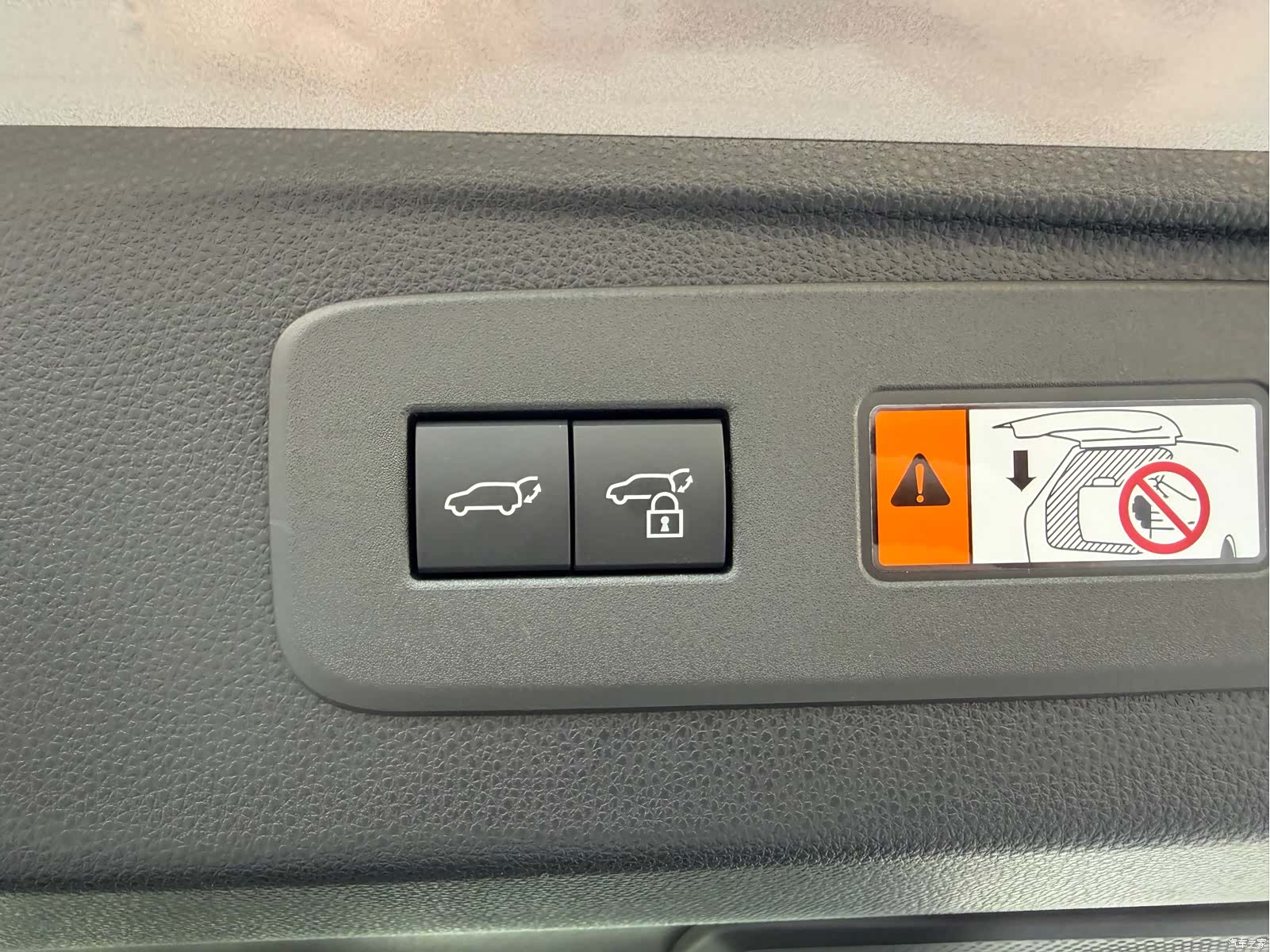 Toyota Prado, 2025 16
