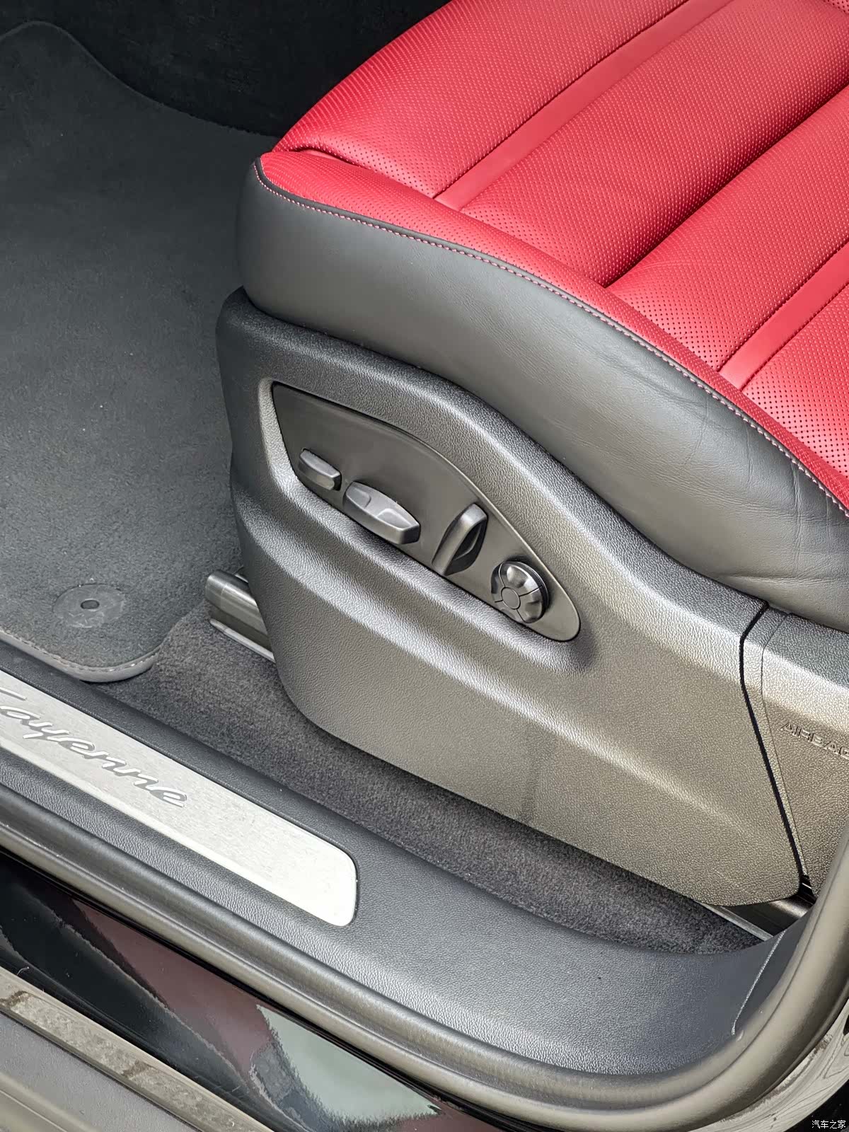 Porsche Cayenne, 2025 28