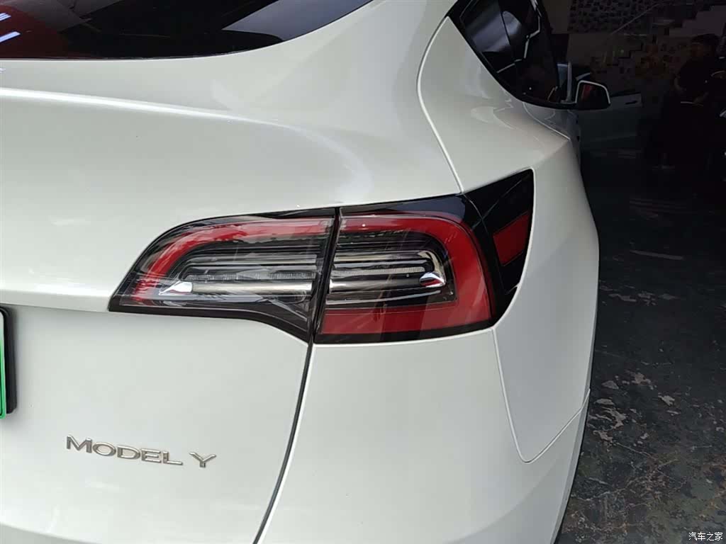 Tesla Model Y, 2023 8