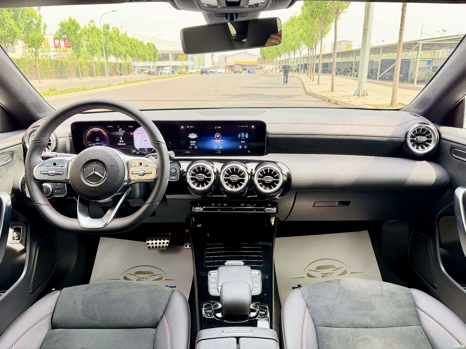Mercedes-Benz CLA, 2023 15