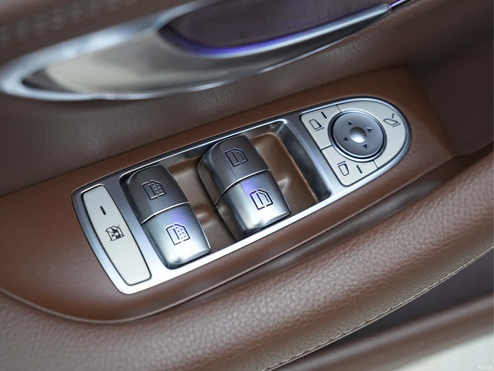 Mercedes-Benz E-Class, 2020 11