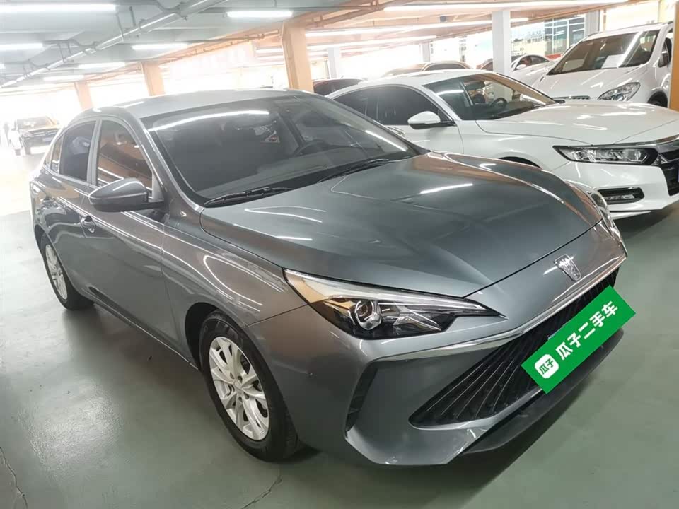 Roewe i5