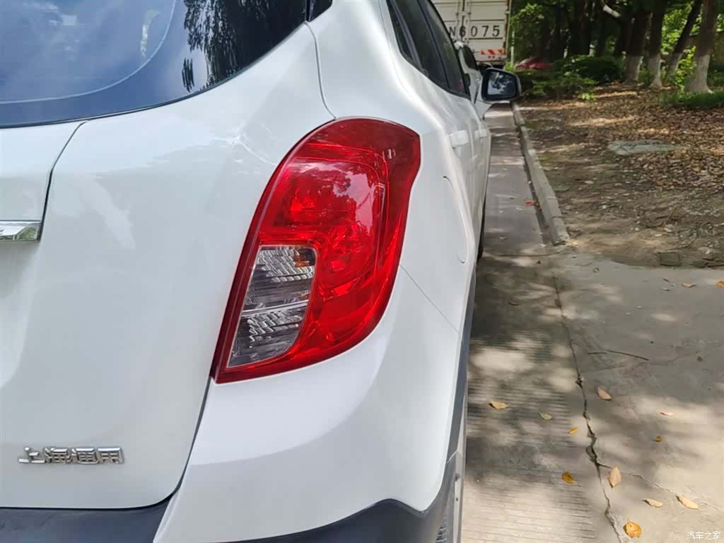 Buick Encore, 2015 8