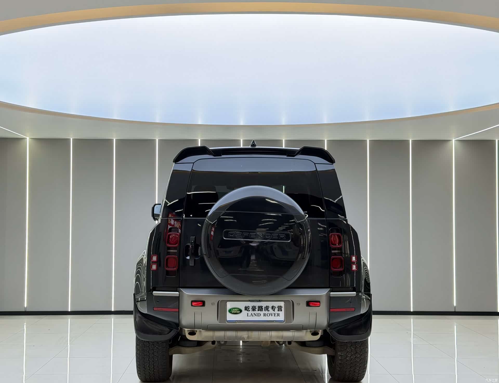 Land Rover Defender, 2022 8