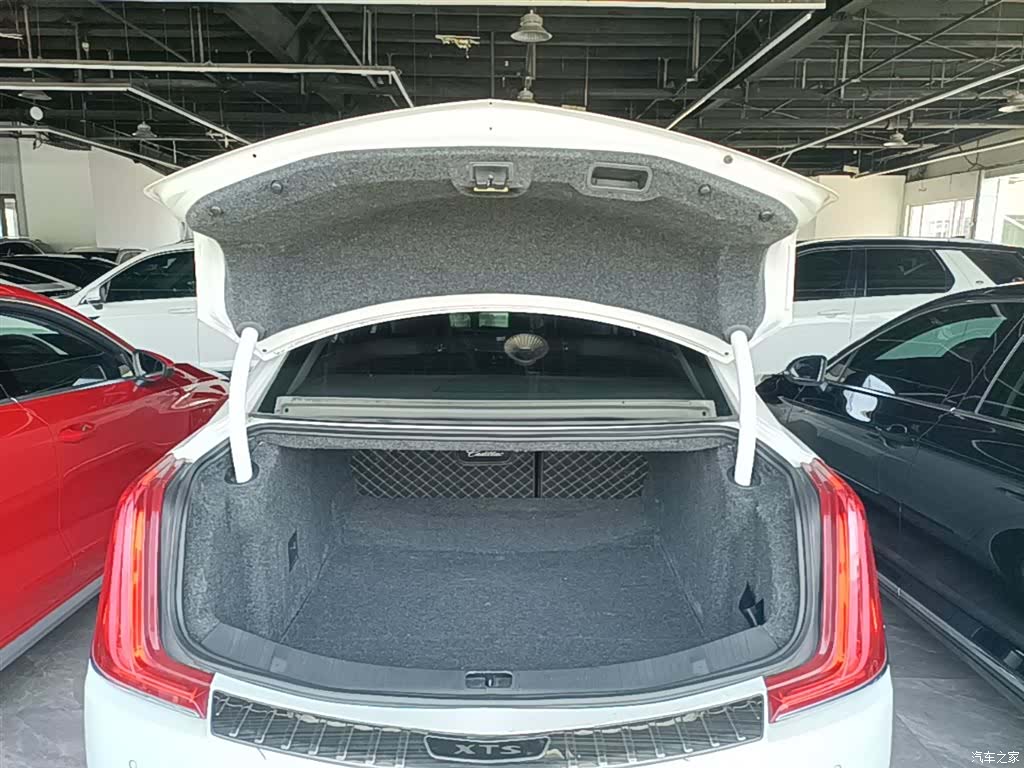 Cadillac XTS, 2019 19
