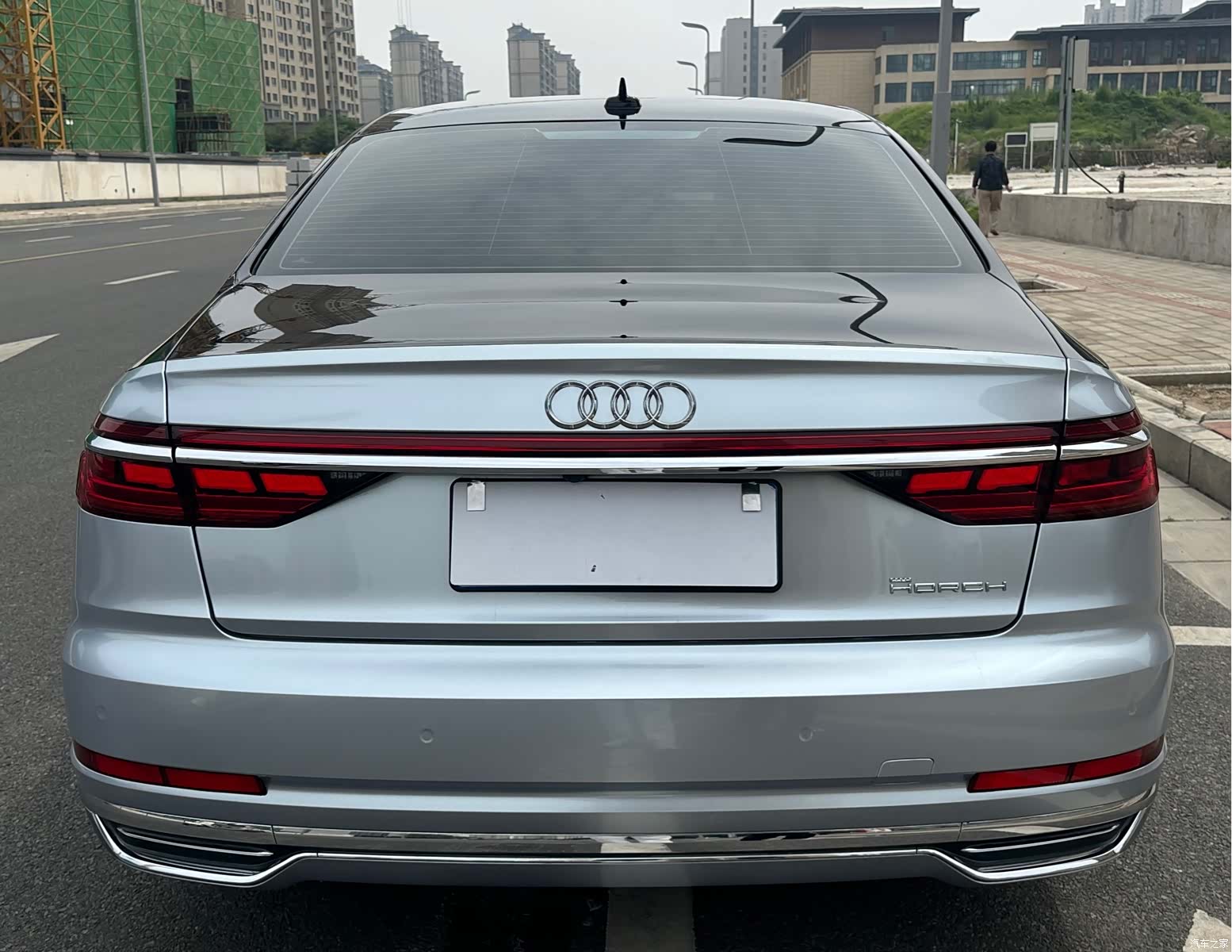 Audi A8L, 2022 6