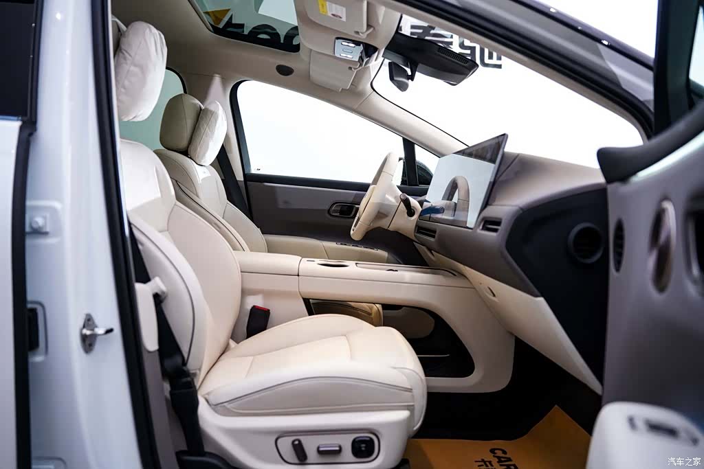Li Auto i8, 2025 17