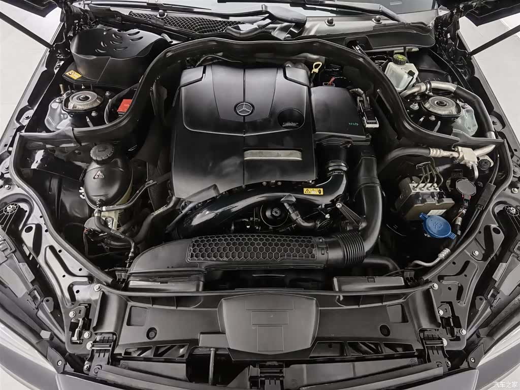 Mercedes-Benz E-Class, 2016 6