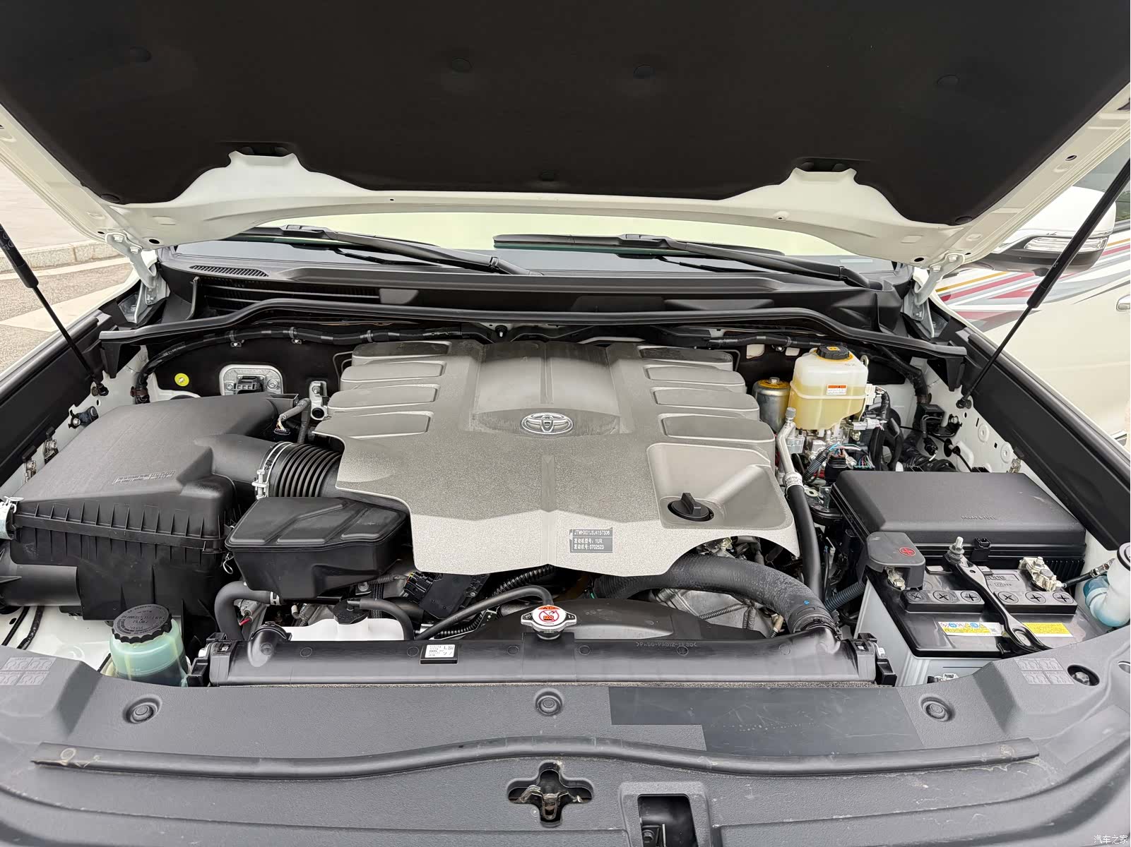 Toyota Land Cruiser, 2018 32