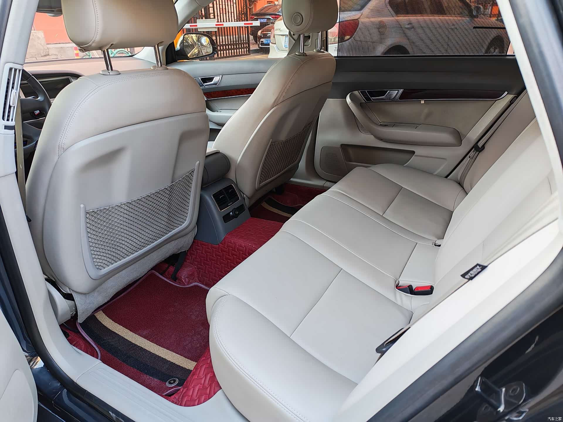 Audi A6L, 2013 9