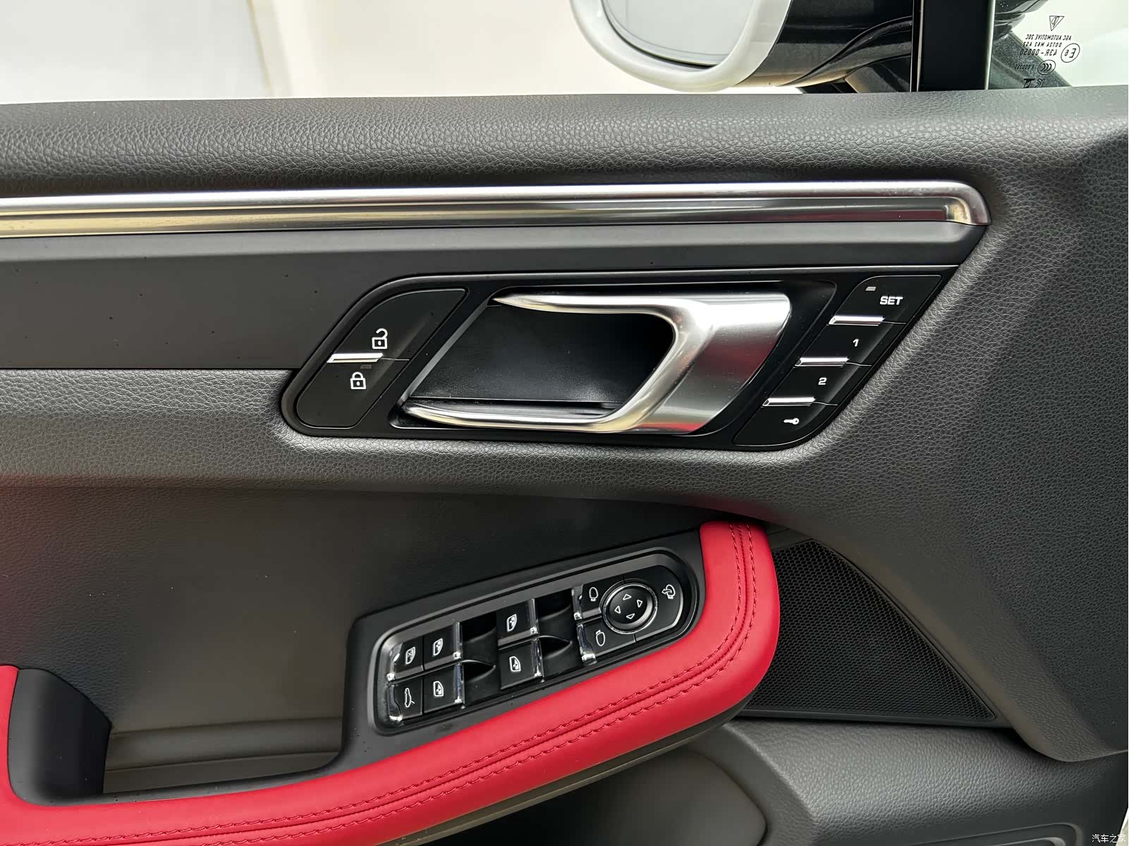 Porsche Macan, 2023 все фото