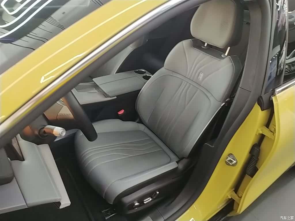 Geely E8, 2024 15