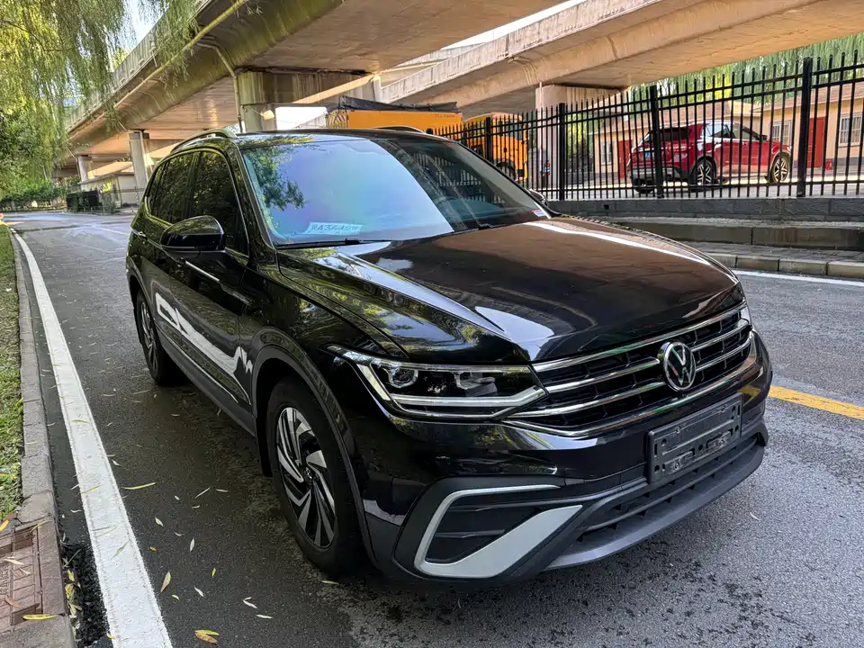 Volkswagen Tiguan L Volkswagen Tiguan L