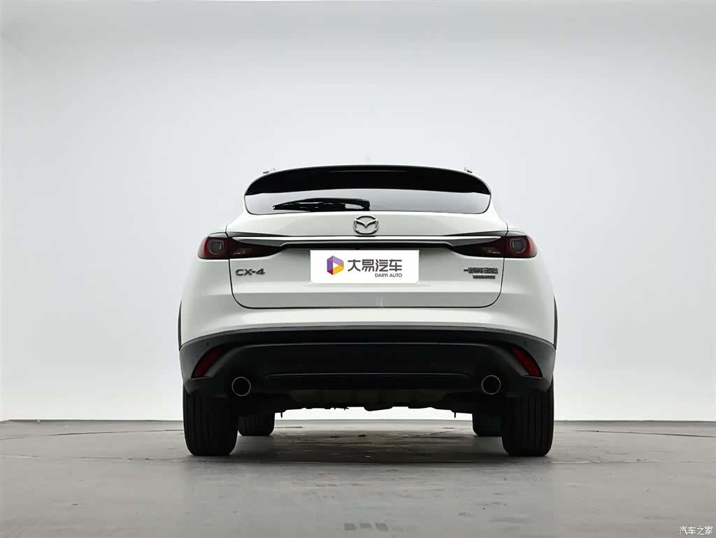 Mazda CX-4, 2023 4