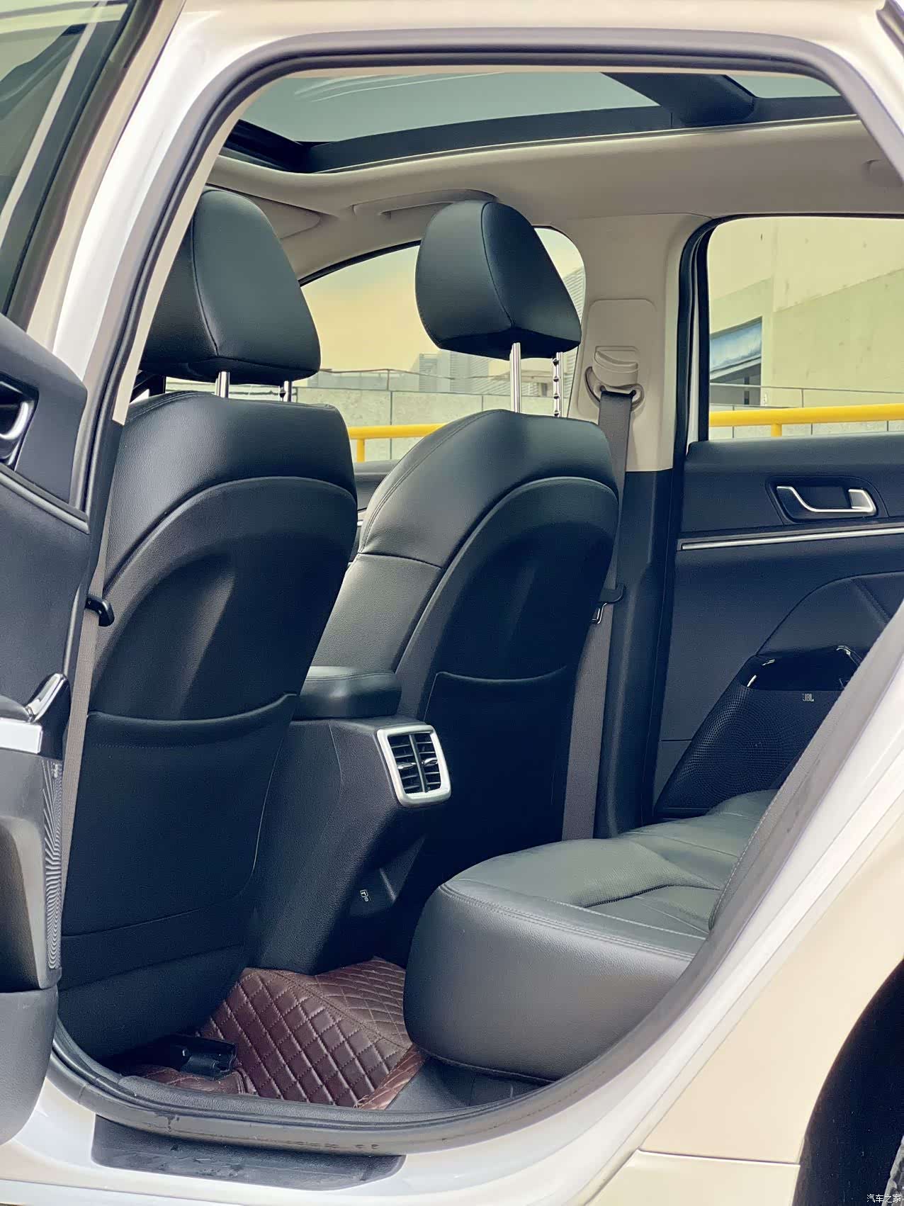 Kia K5, 2022 6