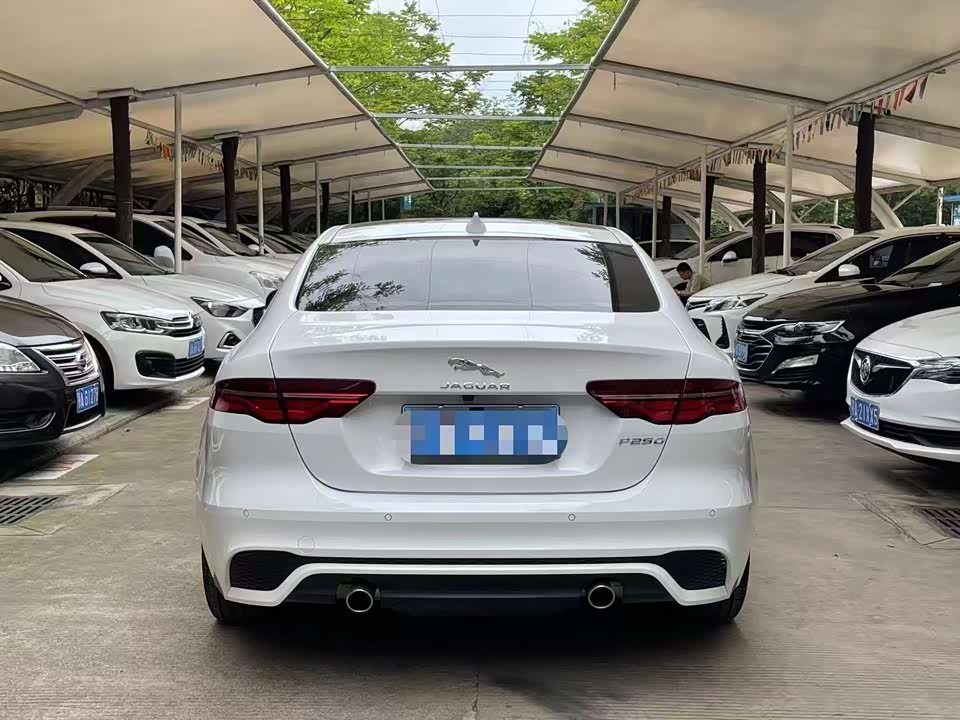Jaguar XEL Jaguar XEL