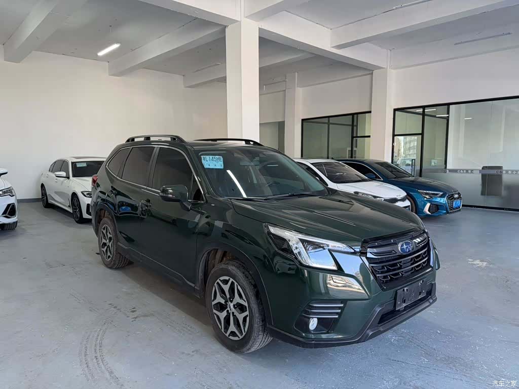 Subaru Forester, 2022 3