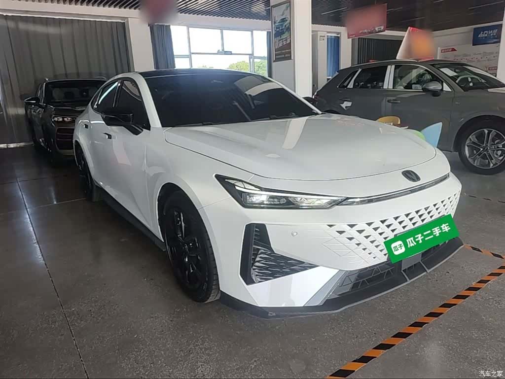 Changan UNI-V, 2025 4