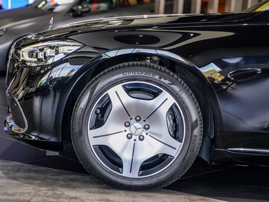 Mercedes-Benz Maybach S-class