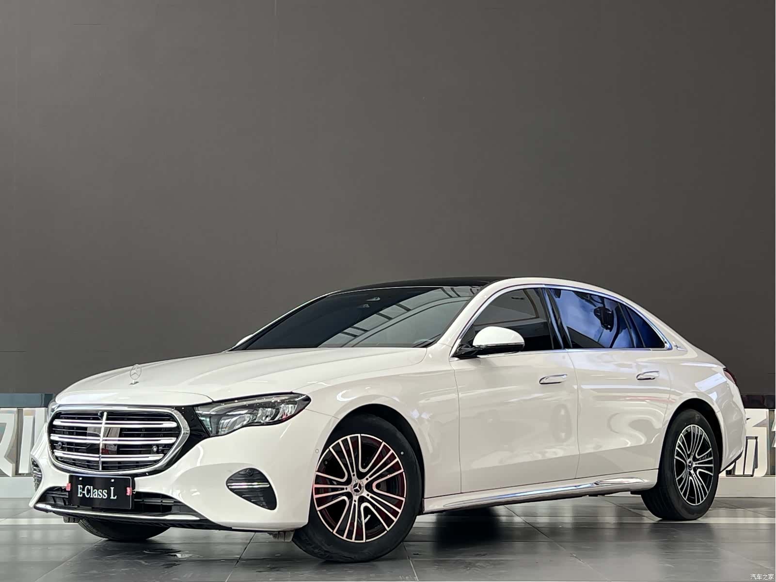 Mercedes-Benz E-Class, 2024 1