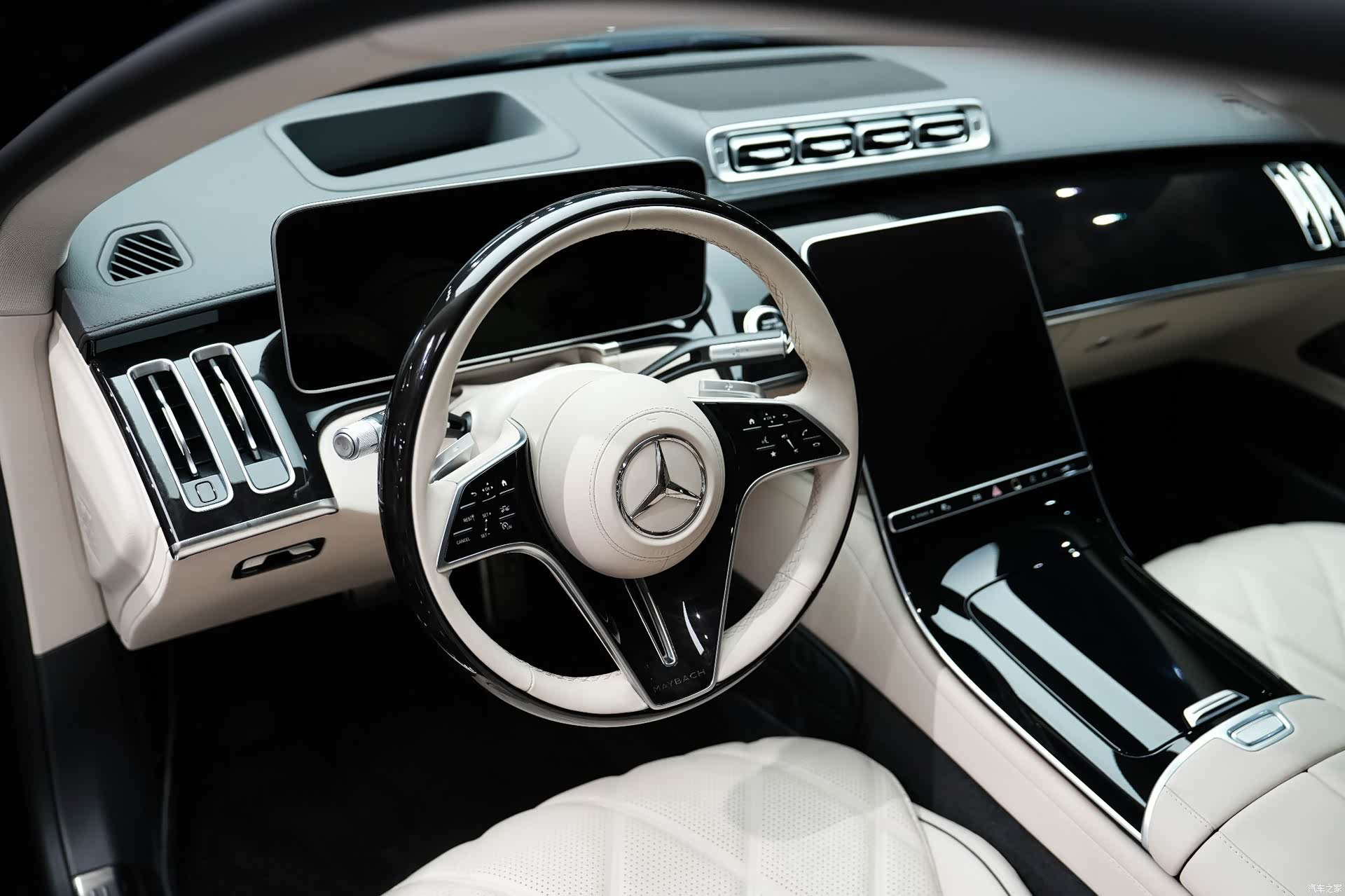 Maybach S-Class, 2026 24