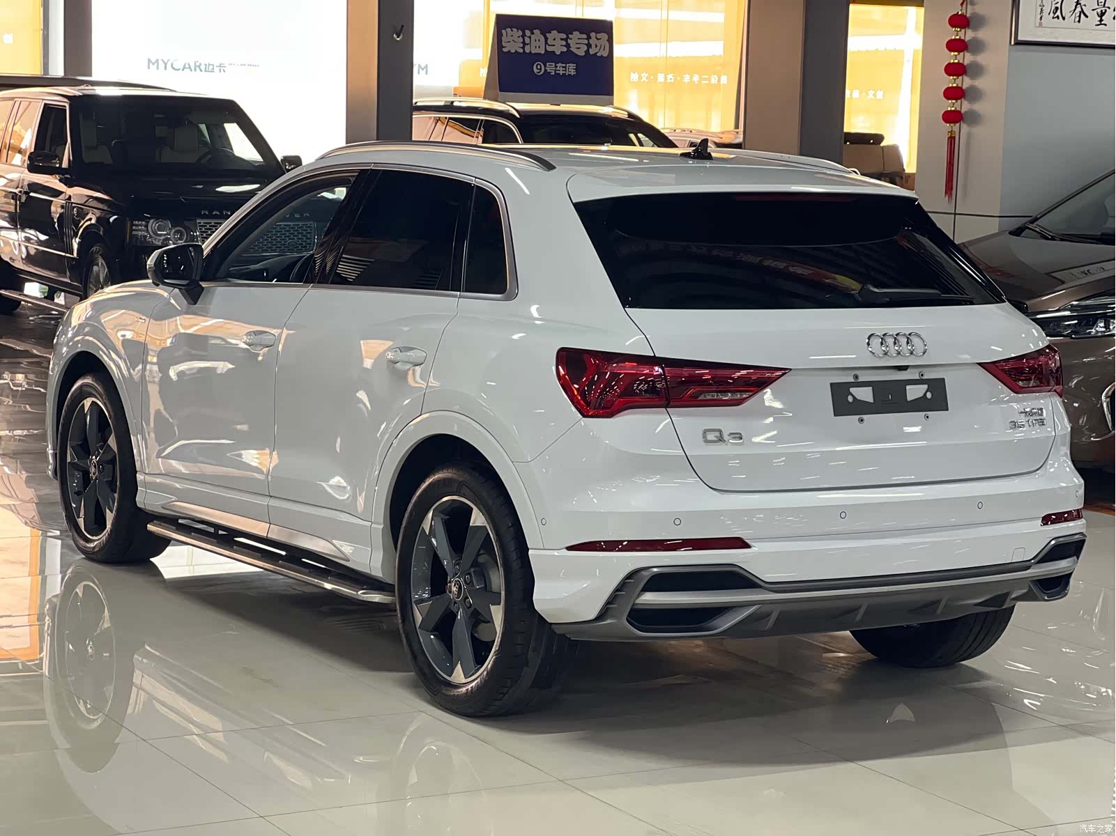 Audi Q3, 2022 10
