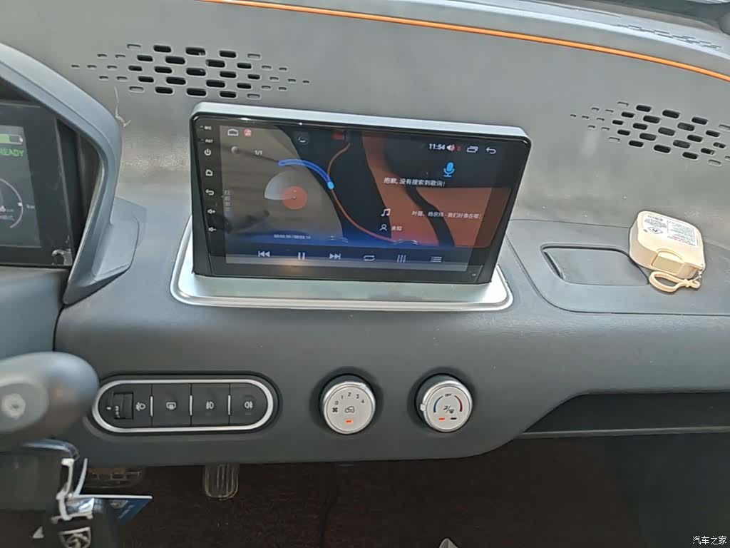 Wuling E100, 2021 9