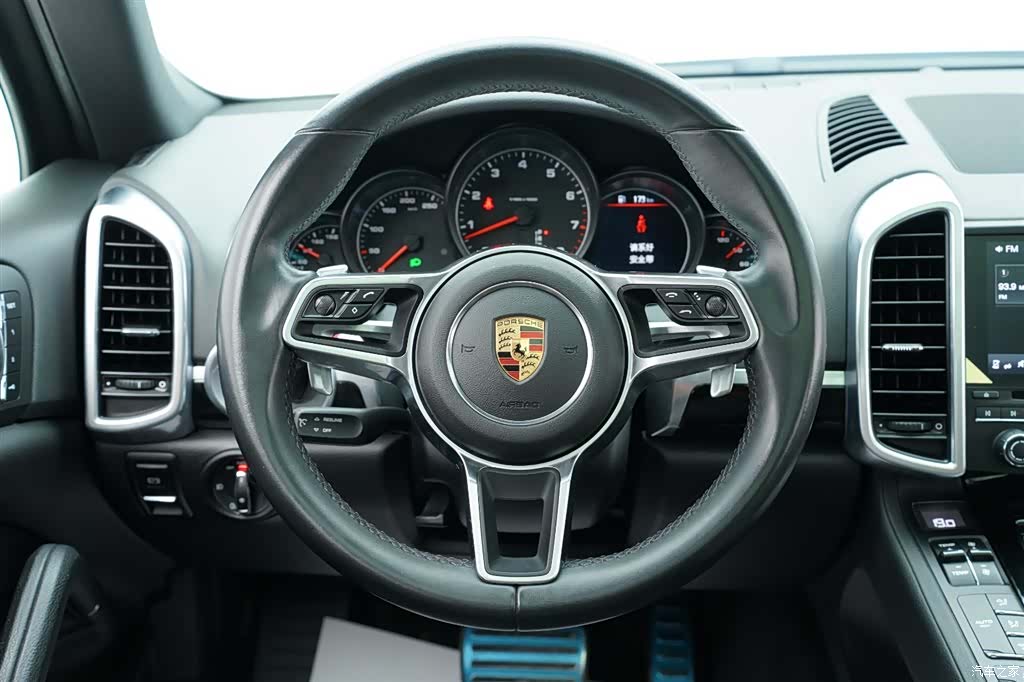 Porsche Cayenne, 2017 9