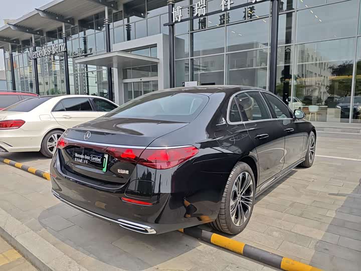 Mercedes-Benz E-Class, 2024 года фото 6