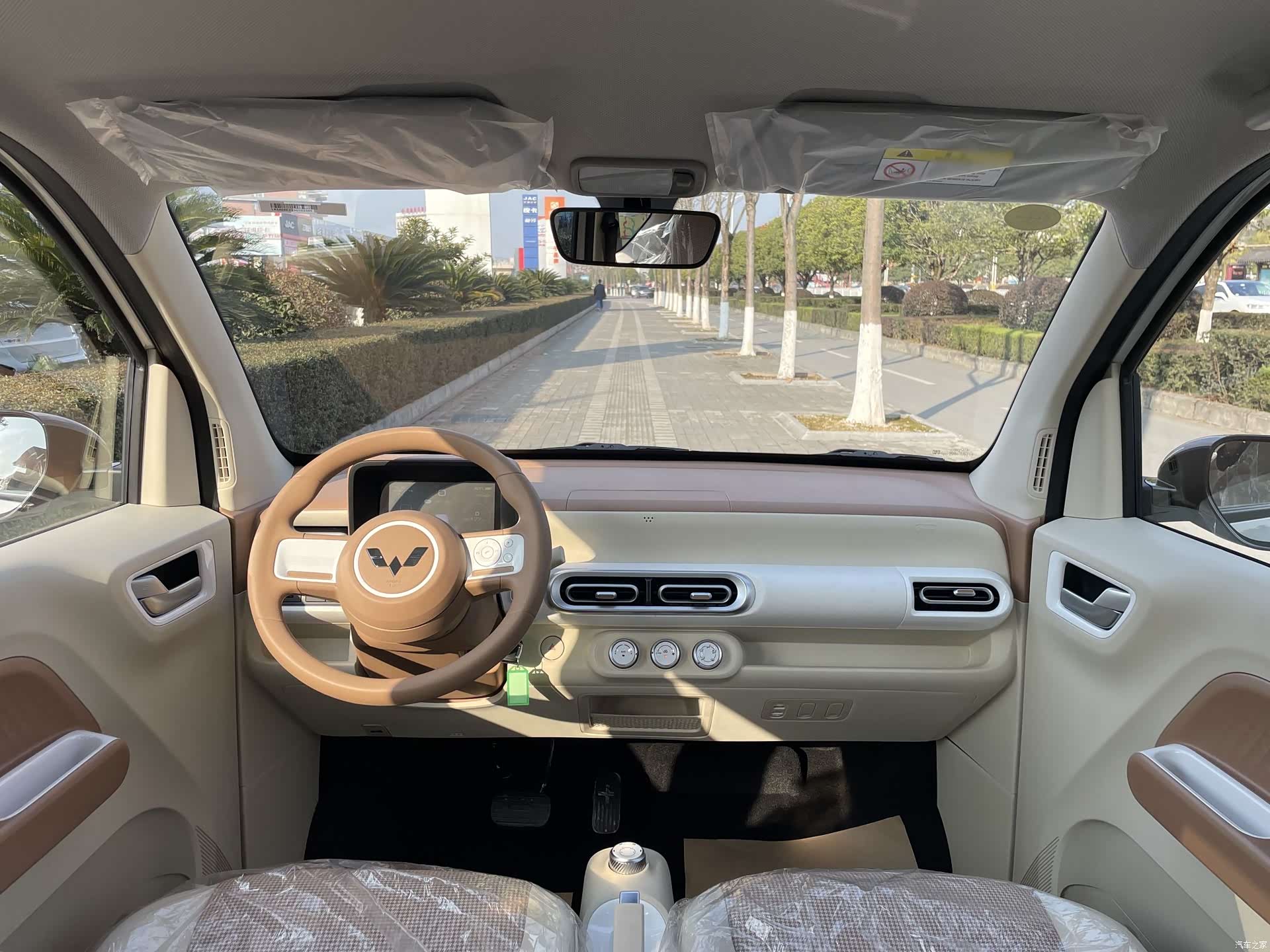 Wuling MINIEV, 2026 8