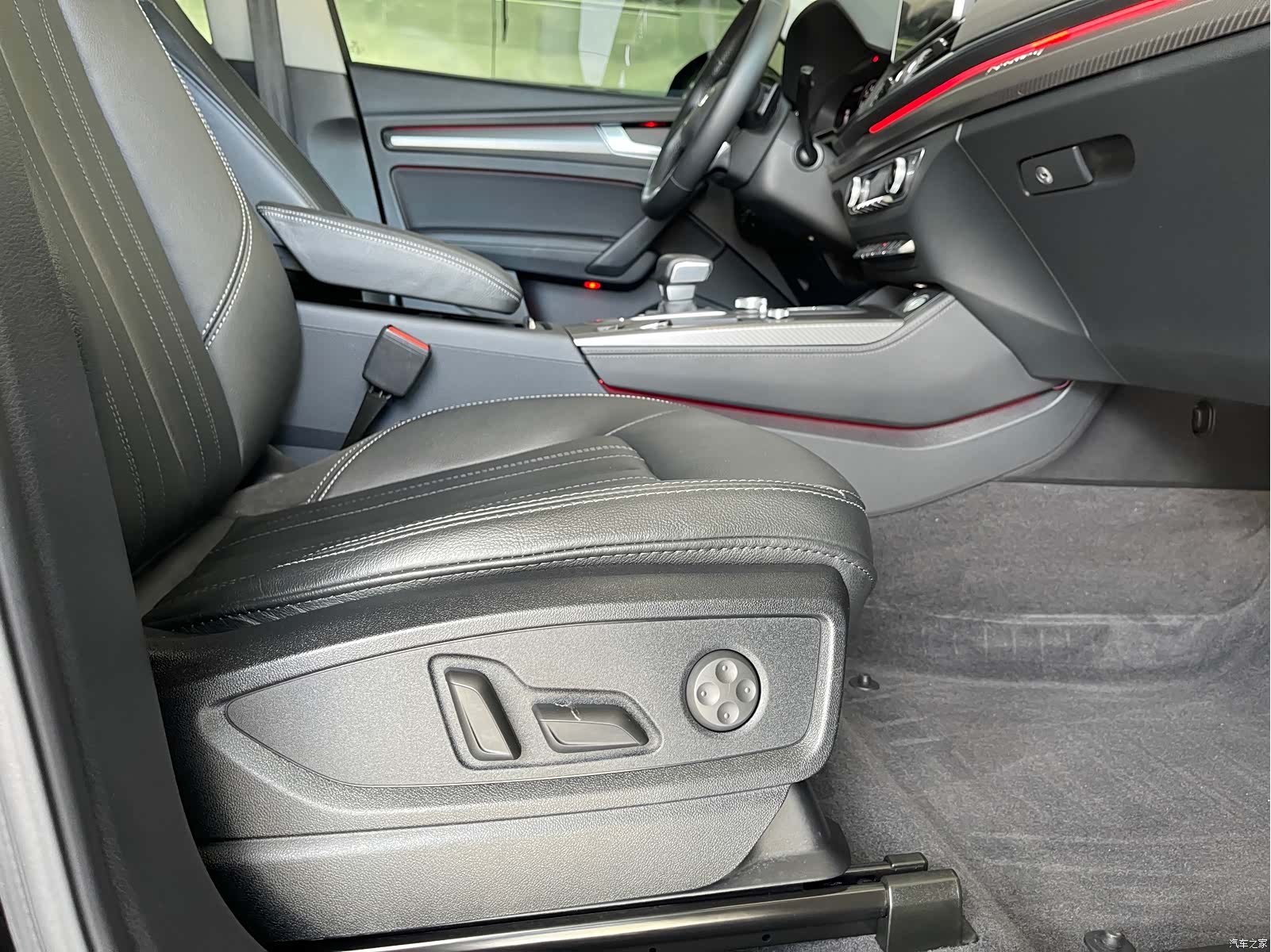 Audi Q5L, 2021 25